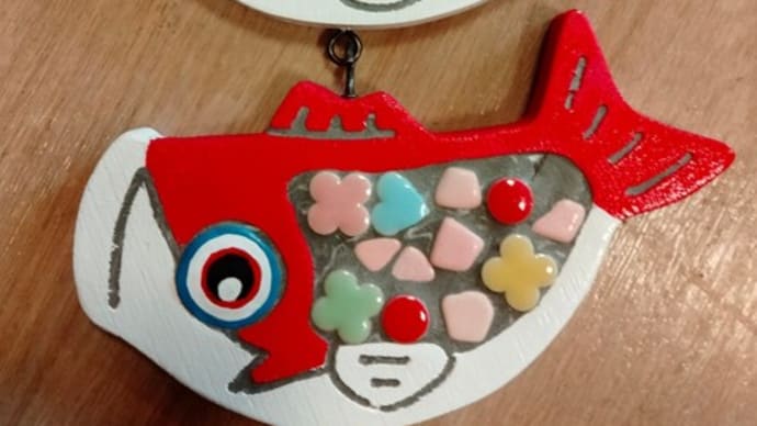 デイ・サービスで鯉のぼりとプチっと金魚の壁画