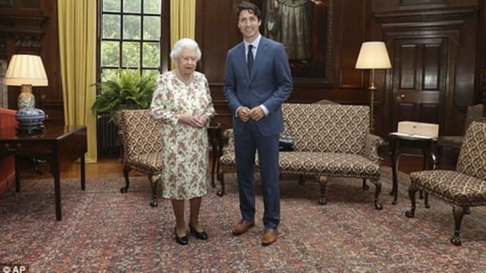 トルドー首相エリザベス女王に御挨拶