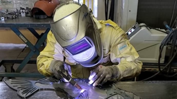ロッドホルダーを製作中!