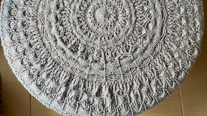 Brooklyn Tweed Lucca ショール完成 と 簡易ブロッキング
