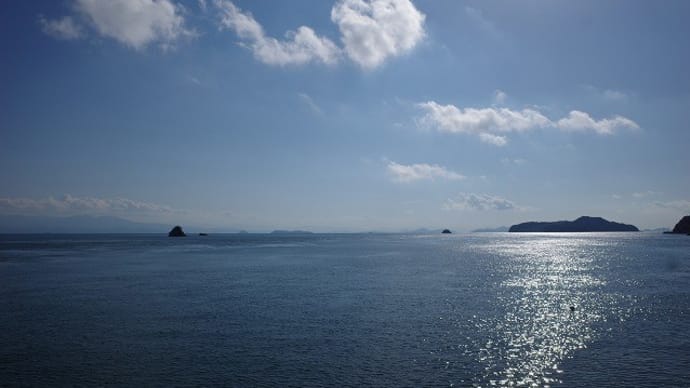 光る海 2