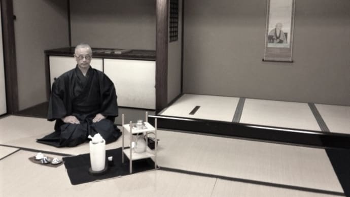 前代未聞の煎茶会と、エジプト料理の茶事を楽しむ。