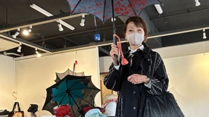 「芦屋colle 日傘を着る」展 3日目