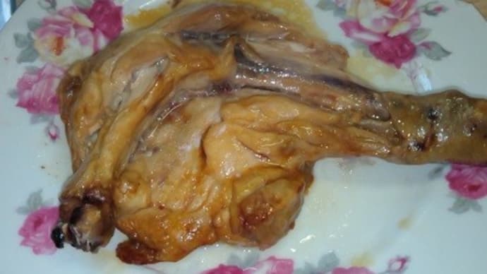 国産鶏のローストチキンなお惣菜、自分で作ったのと比較しますと:P
