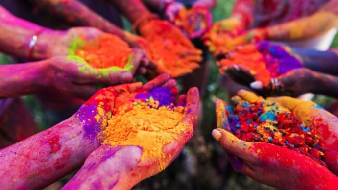 Happy Holi !! & 3月のヨーガ教室のご案内
