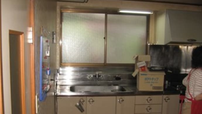キッチンのリフォーム ・・・システムキッチン入れ替えをします