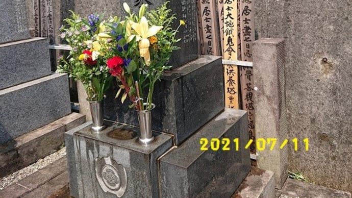 お盆の墓参り