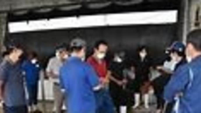 電灯潜り