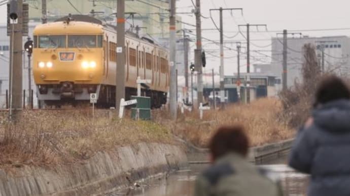 岡山の列車(サンライナー)