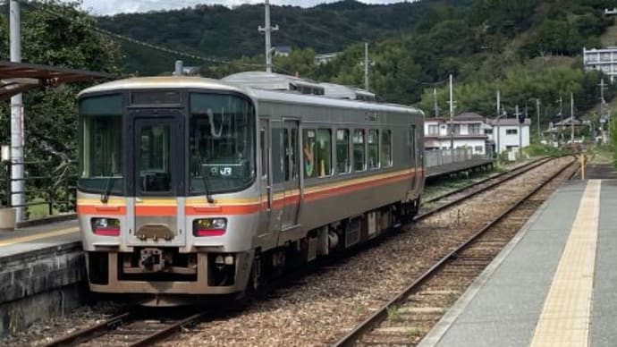 関西の列車（姫新線普通列車）