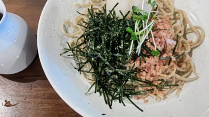二八蕎麦で『おろしまぜ蕎麦』美味しいね❗・・・寿ニ庵(松山)