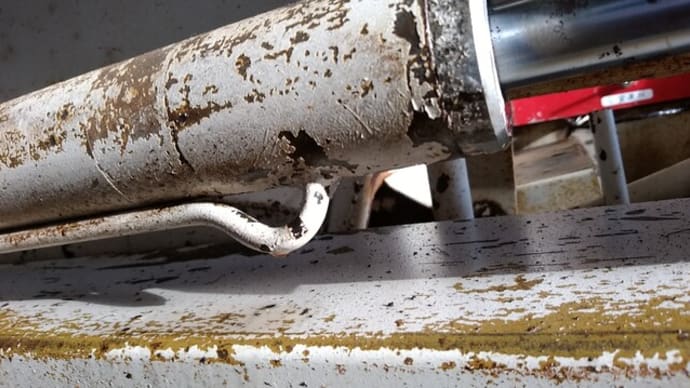 ボブキャット　ＴＣＭ　３１５　油圧シリンダーの作動油漏れ