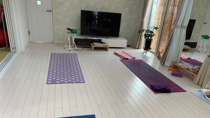 教え子の自宅ヨガ参加