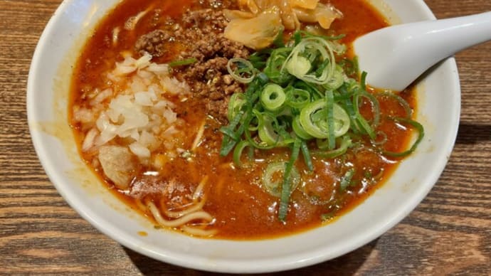 横浜市 うめや 坦々麺1000円(3辛)