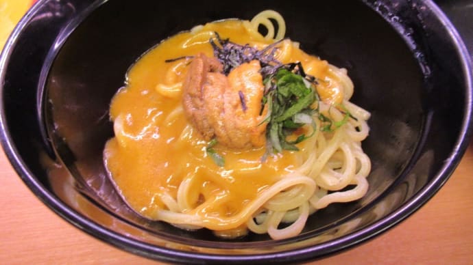回転すし屋の「濃厚うにまぜそば」!リーズナブル(庶民価格)で旨い!言う事なし。