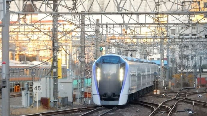 E353系 【立川駅:中央線】 2020.2.11