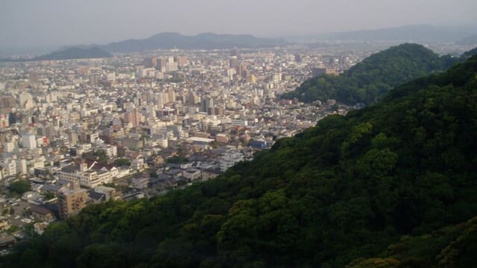 速報)立川の小学校に男2人が教師等に暴行した疑いか!?&速報)新ローマ教皇,アメリカ出身らしい!&201905四国メイン旅行,猫島(佐柳島)から石鎚山後,剣山へ・&兵庫県知事選PR会社,立件か!?