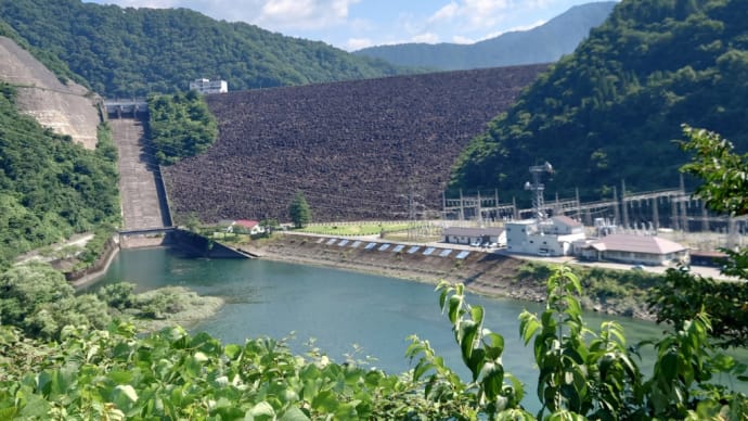 九頭竜ダム見てきました。