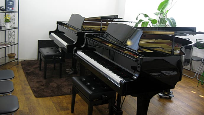 グランドピアノ練習室