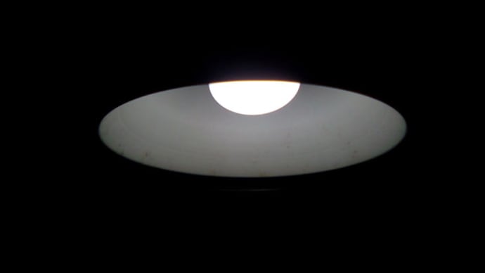 LED電球（E26）40Wタイプ昼白色・・・無理だ。。