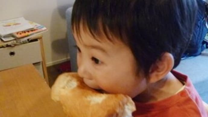 モノはモノを呼ぶ~~早速娘と孫に試食させるパンとピザ