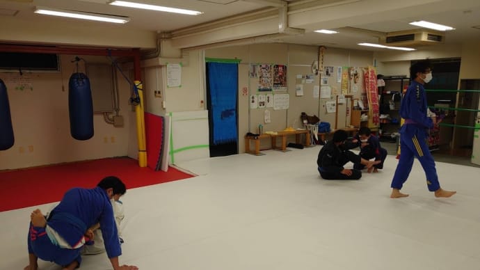 (月)ブラジリアン柔術クラス19:30~