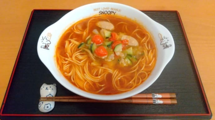 昼食は濃厚とまとラーメン