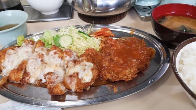 北山（２）ハイライト食堂：ジャンボチキン２色定食