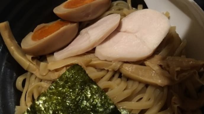 洋風な鶏白湯が他店と違う、新宿「麺屋勝道」