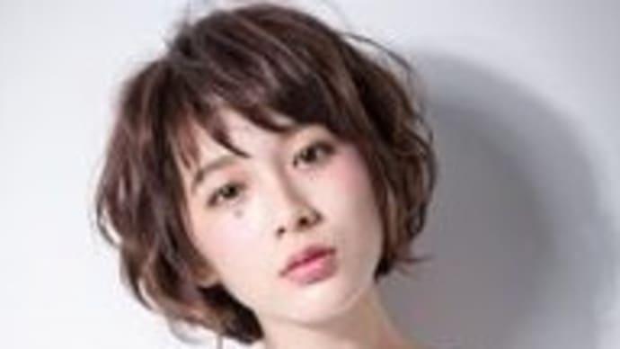 トラブルを隠すヘアースタイルに踏み込めないでいる・・・。