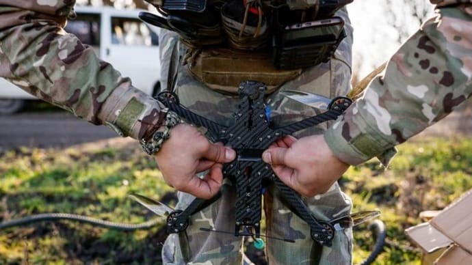 ウクライナ優位揺らぐ無人機戦闘、ロシアが大量配備で主導権握る地域も