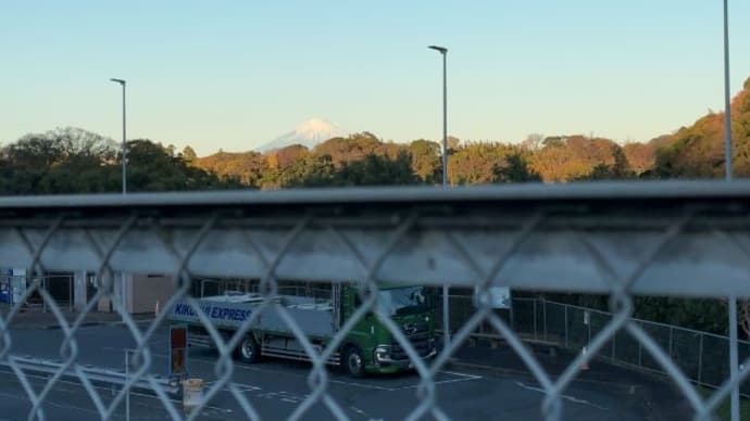 知らなかった!職場近くで富士山が見えた