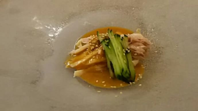 ホットに乗り切る広東 2. 静かなヒンヤリ・棒々鶏