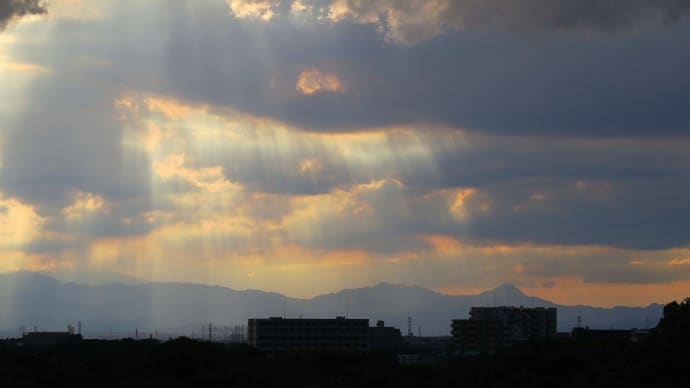 6月4・5日の夕暮れ空