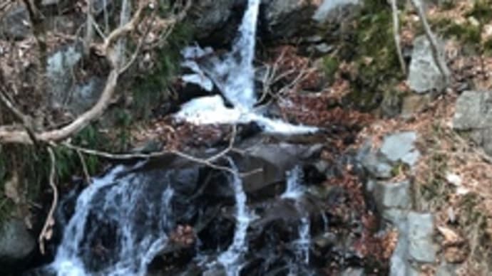 冬の滝