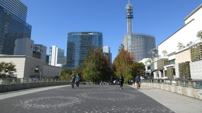 グランモール公園まで歩く