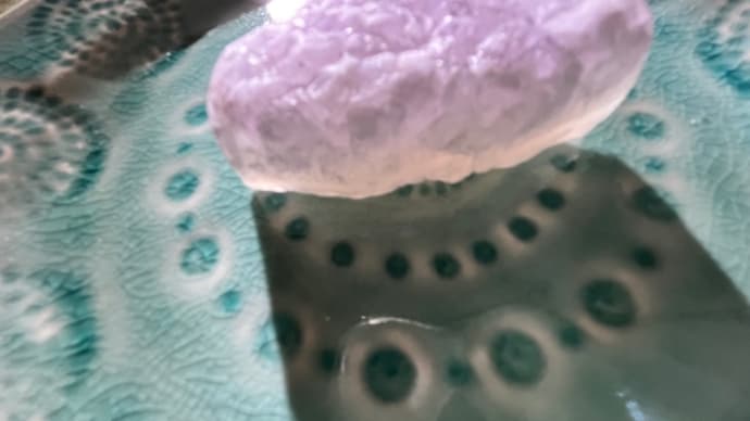 お菓子のような石たち~ 北の大地から
