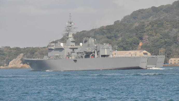 うらが型掃海母艦やおおすみ型輸送艦はどうなるんだろう??