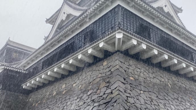 熊本城では滝行!笑