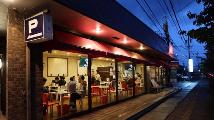 松本市浅間温泉の「かつ富」で、上ローツカツ定食の夕食。満足しました。