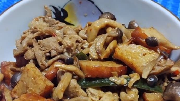 【07/20昼食】神戸ポーク蒲鉾豆板醤味噌炒め、残り物これにてしゅ~りょ~:P