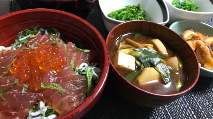 休日あるある丼(^з^)-☆