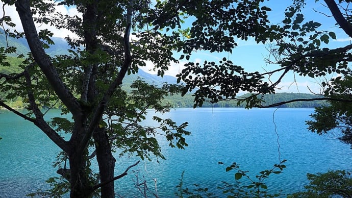 ★青木湖ブルーが美しい（１）2023