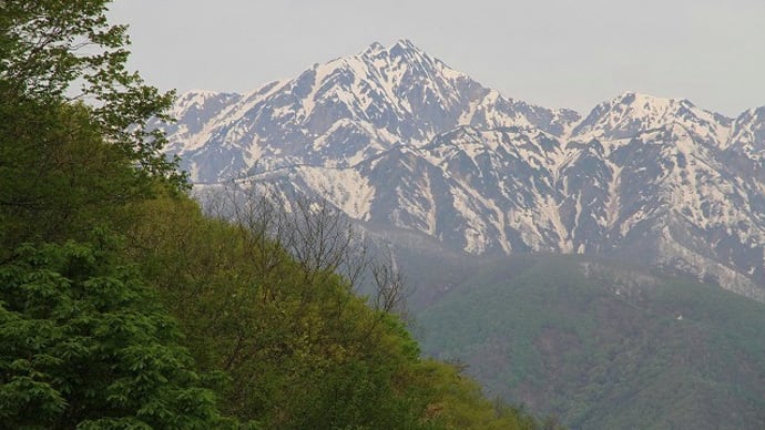 朝焼けと鬼無里街道からの山岳景観。。。