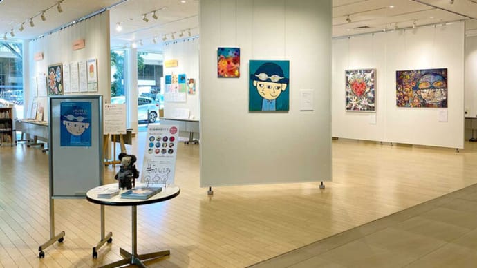 絵画と顔出しと工作