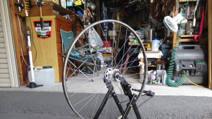 タイヤ交換 リムセメントを塗る