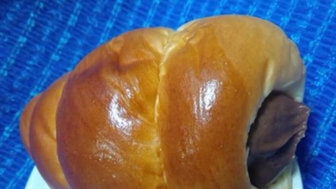 チョココロネで朝食、朝にこれですか・・・とは言わずにまぁまぁ:P