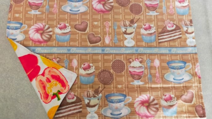 板チョコスイーツ柄ランチョンマット出品中リバーシブル