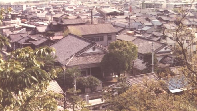 在りし日の佐伯郡役所
