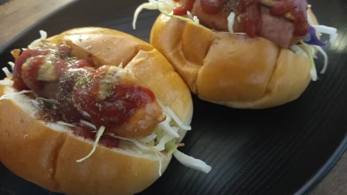 カリカリベーコン巻きミニホットドッグ